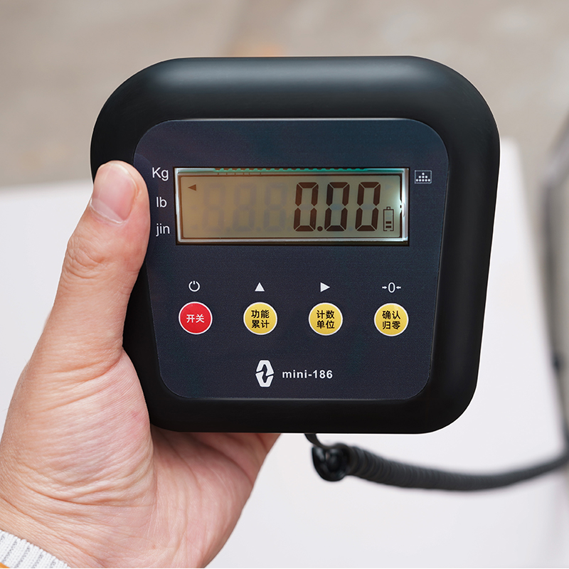 Chargeur à plate-forme élévatrice manuelle de pesée CPT300
